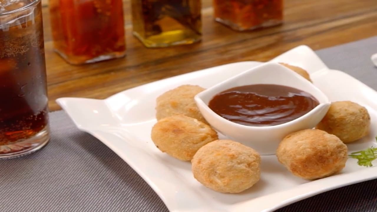 Bolitas de queso con fideos