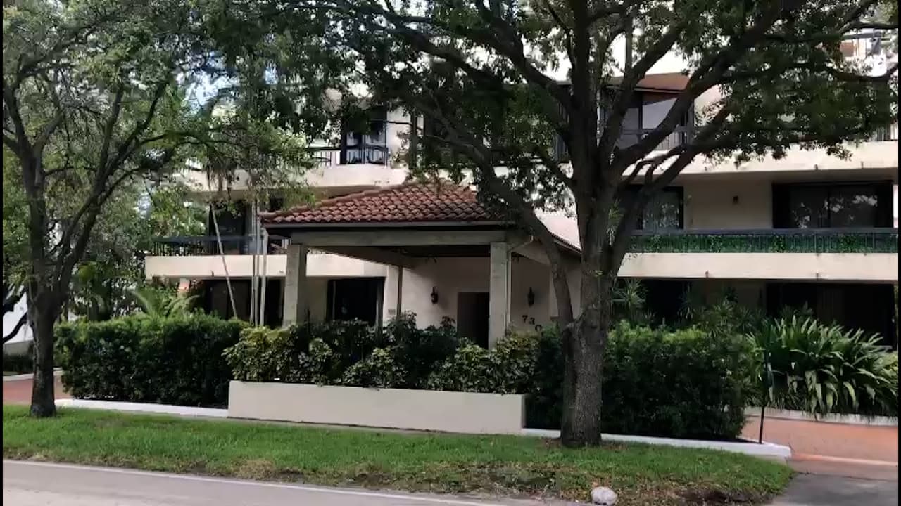 Residentes de un edificio de Coral Gables que debía ser desalojado pueden permanecer en sus hogares