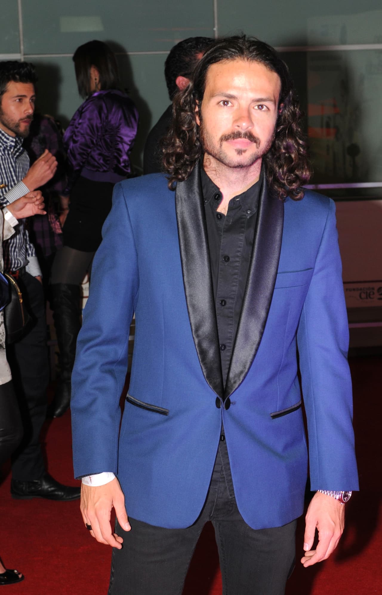 "No, en mi vida he negado a alguien que haya tenido un lugar. Tenemos un grupo de amigos en común, estamos en constantemente en viajes, en reuniones, pero no, de verdad nunca fuimos novios. Al revés, le he presentado un par de amistades o él me ha presentado amigos".
<br>