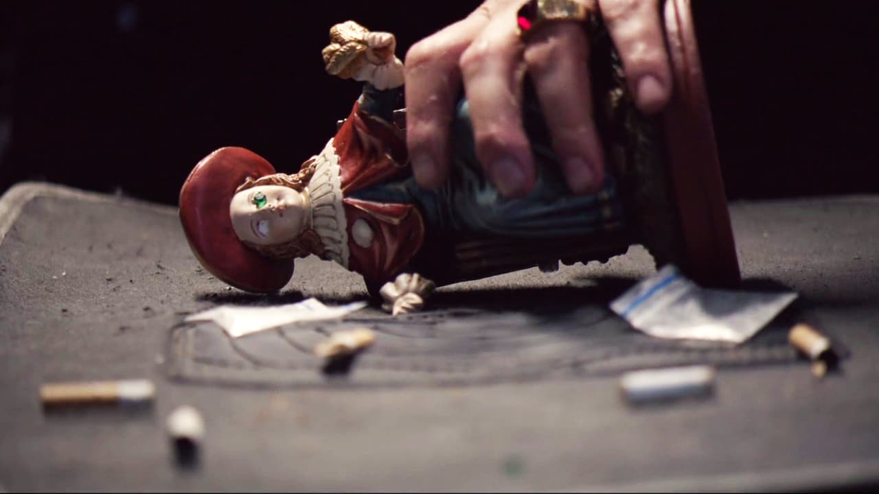 Meanwhile, Arturo picked up the image of the Holy Infant of Atocha from the floor of his car, it had fallen down during a blunt break.