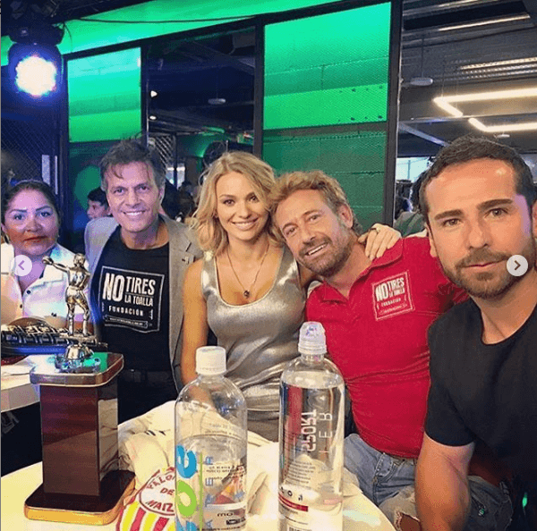 En dichos eventos deportivos, Gabriel Soto e Irina Baeva estuvieron acompañados del también actor Agustín Arana.