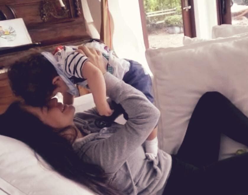 Danna García conoció la maternidad el 8 de julio de 2017, Dante es el nombre de su único hijo, a quien procreó al lado de Iván González.