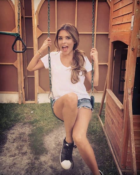 Grettell Valdez llegó a los 40 luciendo como una veinteañera, no cabe duda que es guapa y talentosa.