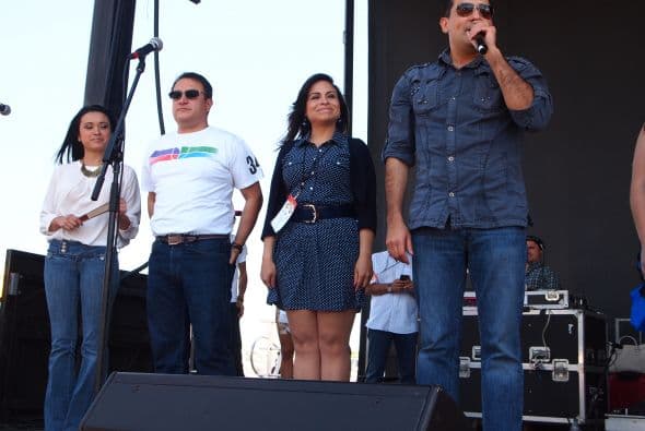 Cientos de personas se dieron cita para compartir en familia de la fiesta del 5 de mayo en donde la música, la comida y mucha diversión fueron parte de este festejo en Atlanta. Con bombos y platillo, como ya es costumbre año tras año, Univision 34 y Plaza Fiesta fueron parte de la alegría de esta conmemoración. ¡Mira las fotos de todo lo que se vivió en el evento!