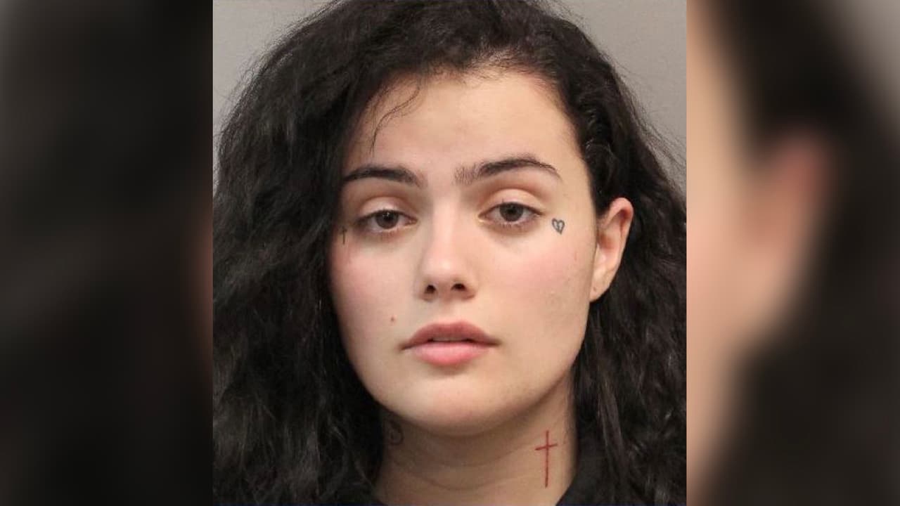 Gabriela Valle, de 18 años, tiene una fianza de 60,000 dólares.