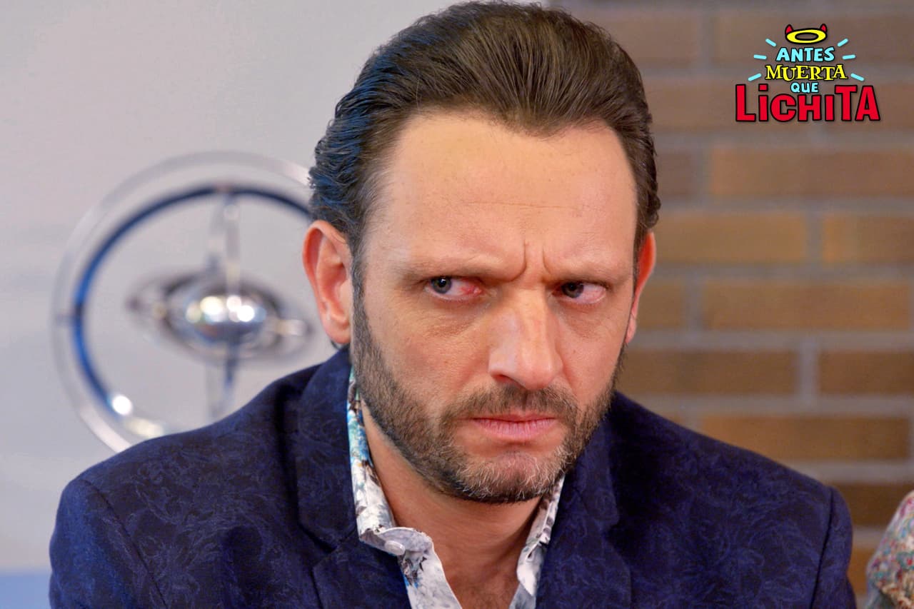 Elías sospecha que la agencia Madelene plagió la idea de Alicia para “Enlatados caseros Gómez”.