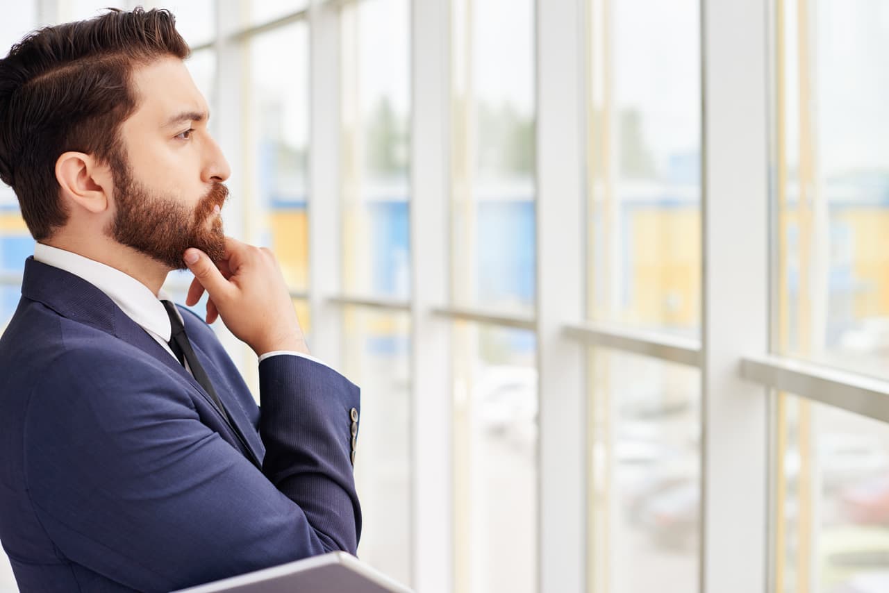 Peligros que debes evitar: Pensar que estás “viejo o vieja” “cansado o cansado” un sentimiento de frustración por no haber conseguido tus metas. La tendencia a la depresión, el desaliento, la falta de interés. Por Profesor Zellagro