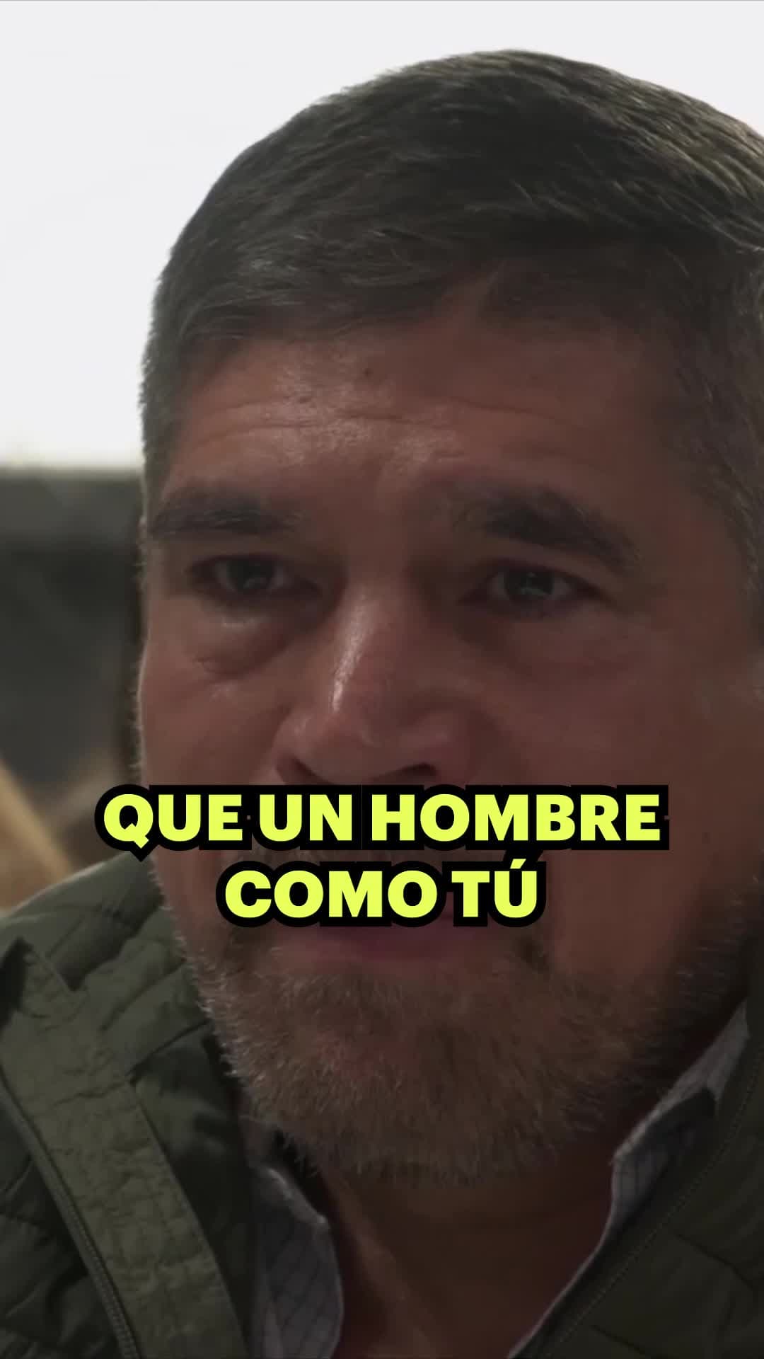 Gaby le reclama a Macario que haya tenido otra familia