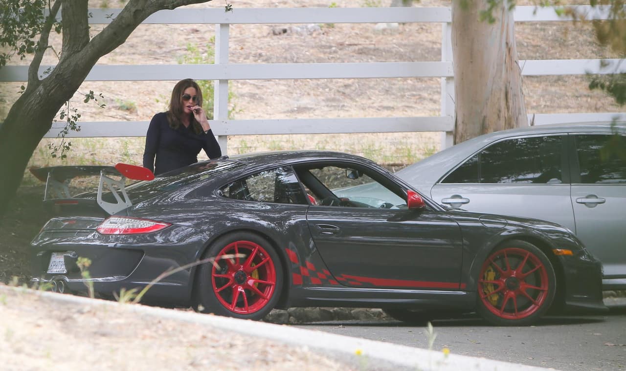 Después regresó a su Porsche.