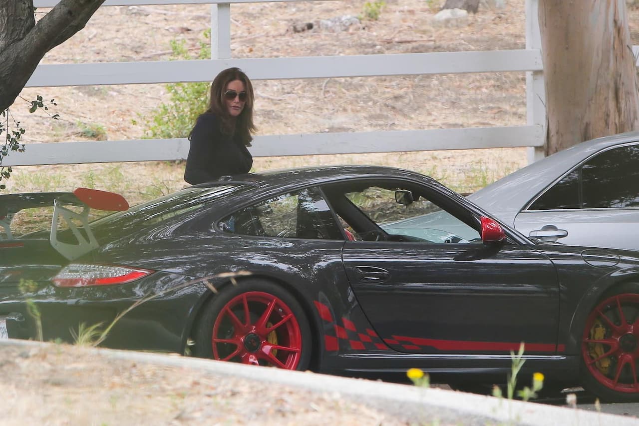 Después de manejar por los cañones un largo rato, se detuvo.