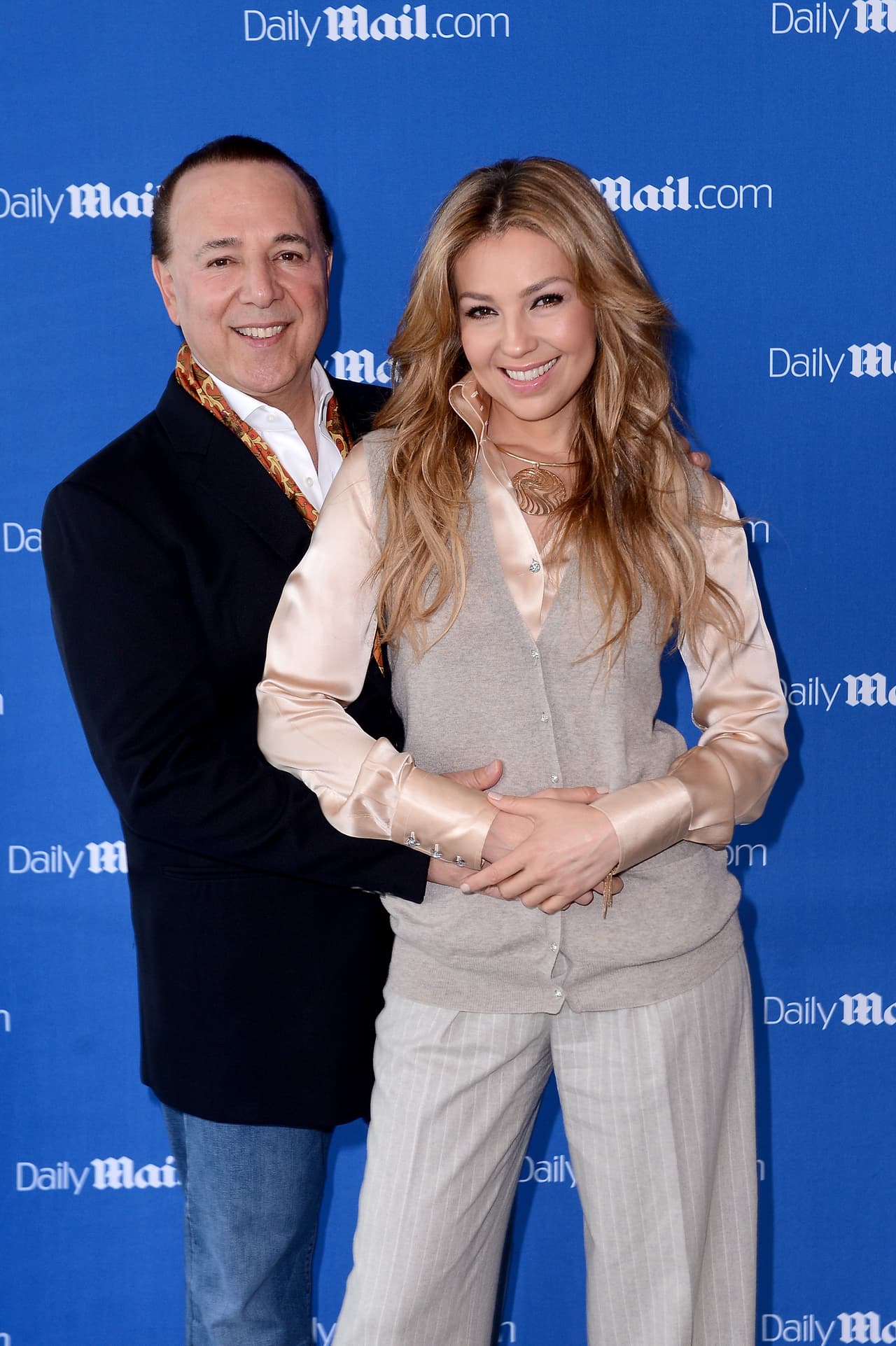 Doña Yolanda, quien falleció a causa de de un derrame cerebral en mayo de 2011, debió llevar un tratamiento que incluía la toma de 30 pastillas diarias para sentirse bien.