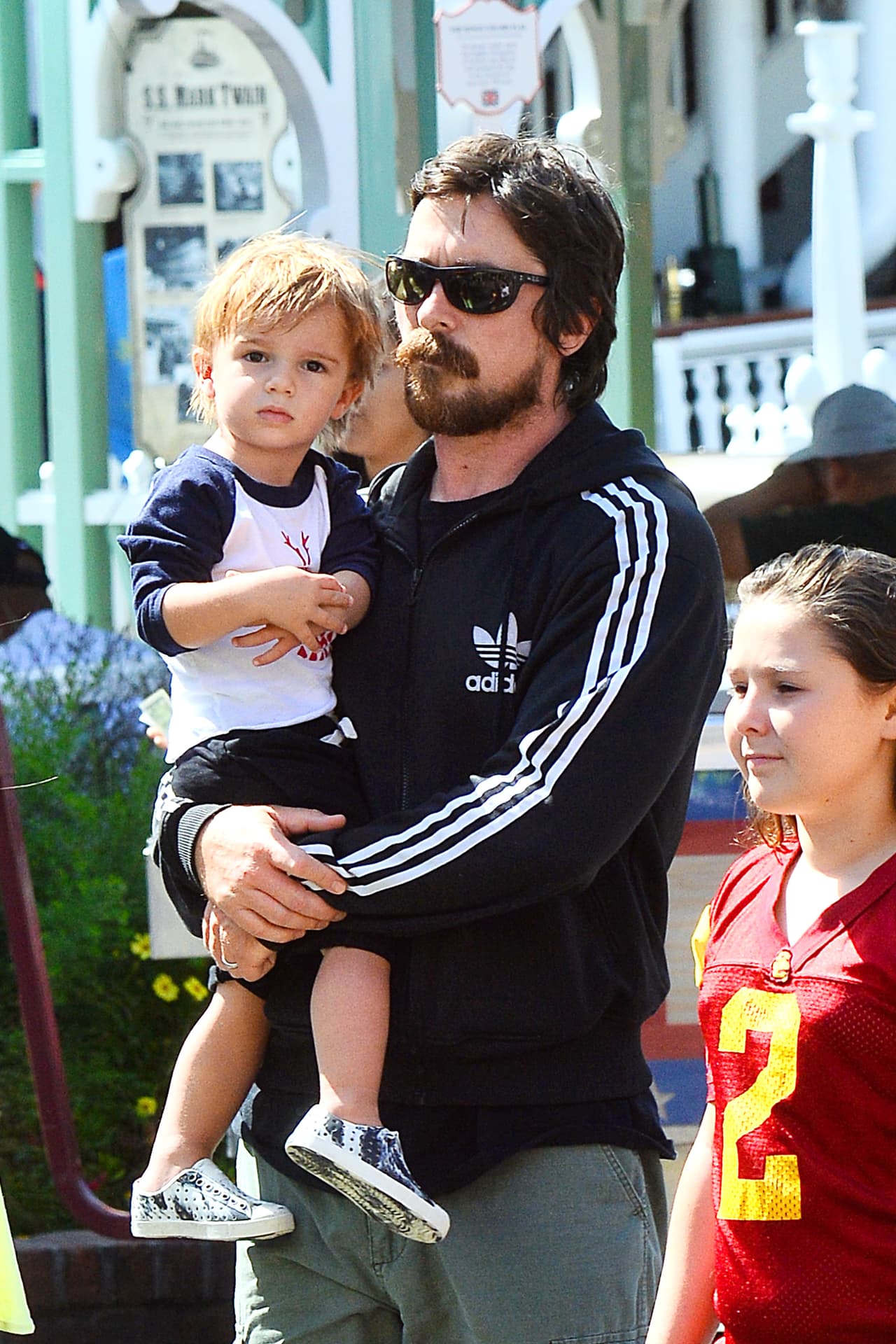 Siguieron disfrutando del parque de atracciones.