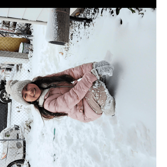 La tormenta invernal trajo una densa capa de nieve que cubrió la ciudad y varias zonas del centro de Texas.
<br>
<br>Usuarios de Univision enviaron las imágenes de cómo vivieron la primer nevada del 2025.