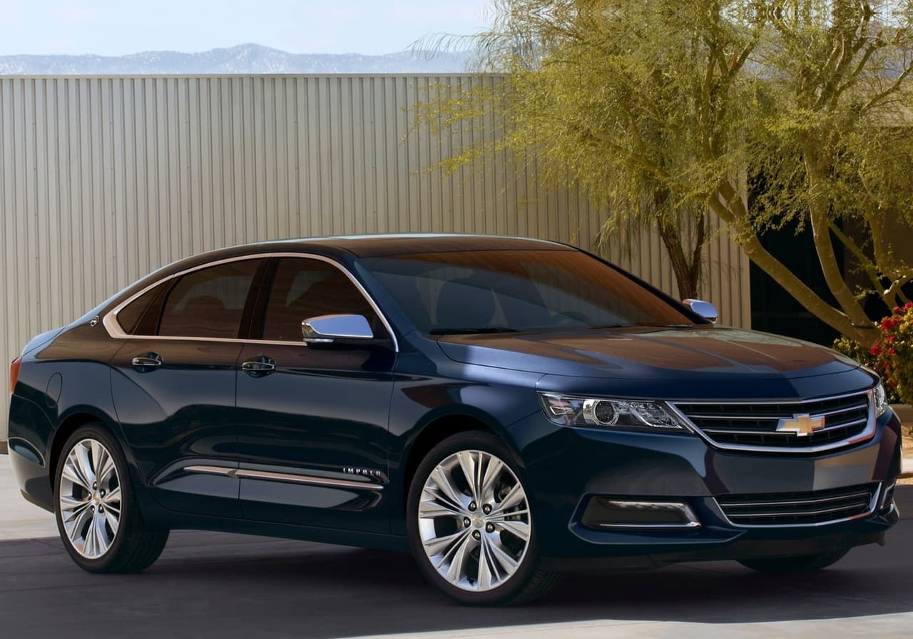 <h3 class="cms-H3-H3"><b>Chevrolet Impala</b></h3>
<br>
<br>General Motors fabricó su último Chevrolet Impala el pasado 27 de febrero en su planta ubicada en Hamtramck, Michigan. Pero no es la primera vez que el nombre Impala desaparece por largos años para luego regresar a la escena. Así que lo más probable es que esta despedida no sea un “adiós” definitivo, sino un “hasta luego”.
<br>