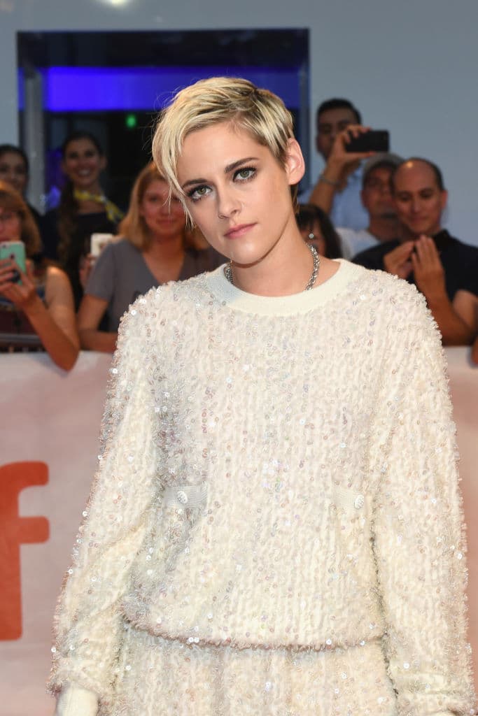 "Simplemente creo que estamos llegando a un lugar donde, no sé, la evolución es algo extraño, todos nos estamos volviendo increíblemente ambiguos y es algo realmente maravilloso", agregó.