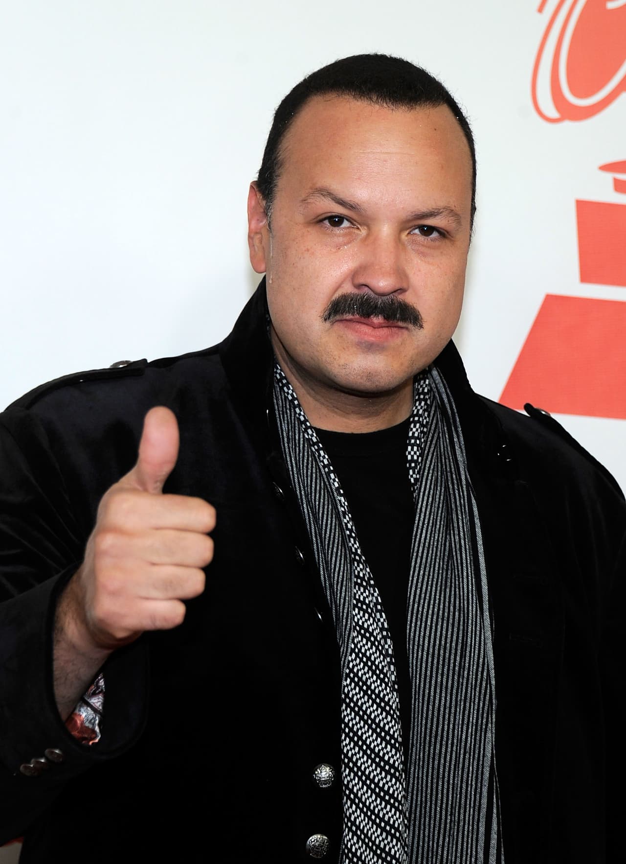 Pero lo que seguro no sabías es que este intérprete es además un amante del rock y sus bandas favoritas son Pink Floyd, Nirvana y Radiohead, entre otras. ¿Tú también eres rockero de corazón?