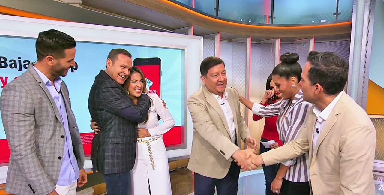 La semana en Despierta América terminó de una manera muy emotiva enalteciendo la paternidad. Los conductores del show felicitaron y llenaron de alegría la víspera de la fecha en el que se festejan a muchos papás hispanos.
<br>