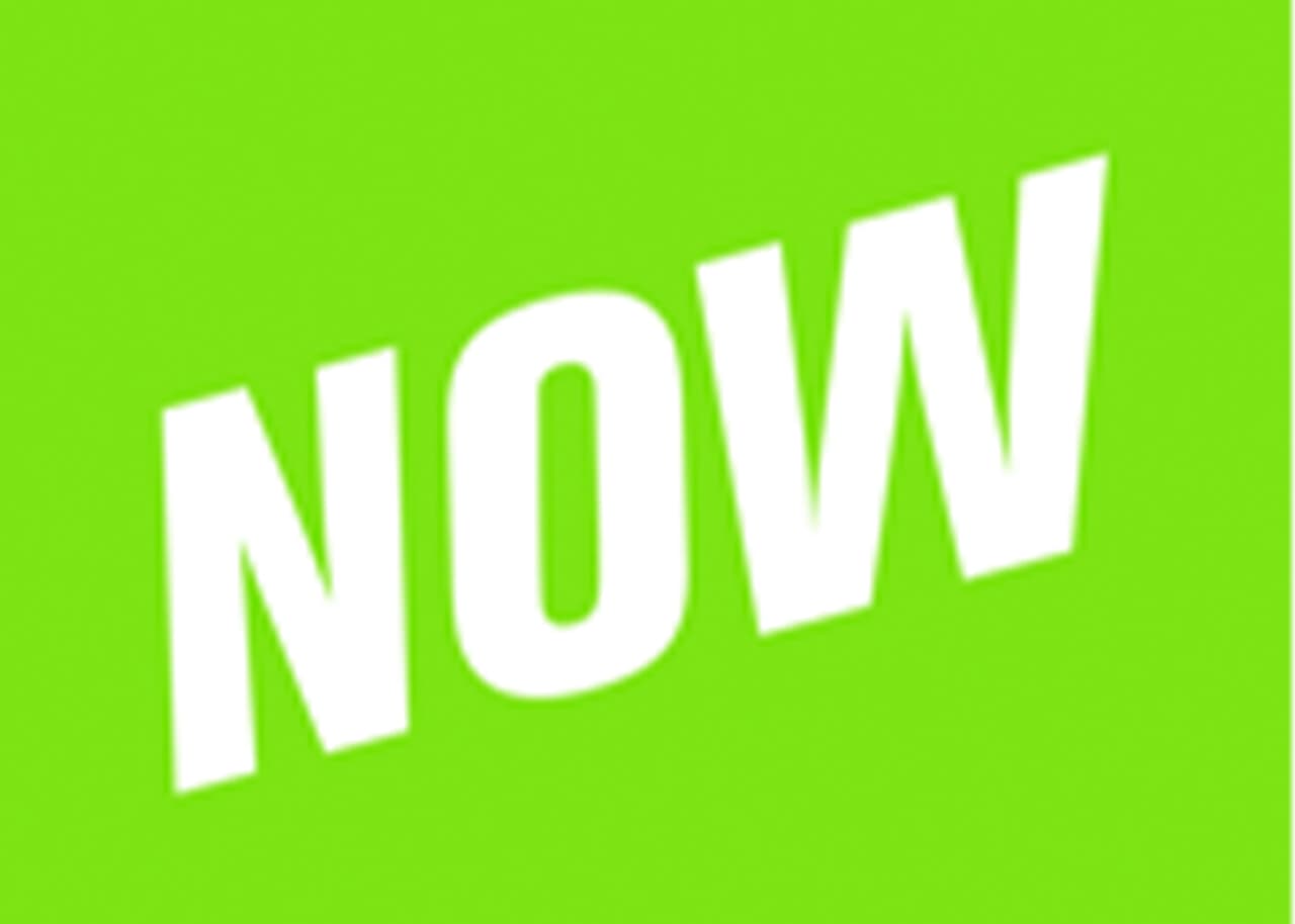 La evidencia demuestra que los usuarios de esta app comparten información personal, a veces por accidente.
<br>Los adolescentes a menudo transmiten desde sus habitaciones, donde aparece información personal visible. 
<b>Recomiendan no compartir número de teléfono ni dirección de correo electrónico con los espectadores, sin saber quién está realmente mirando.</b>