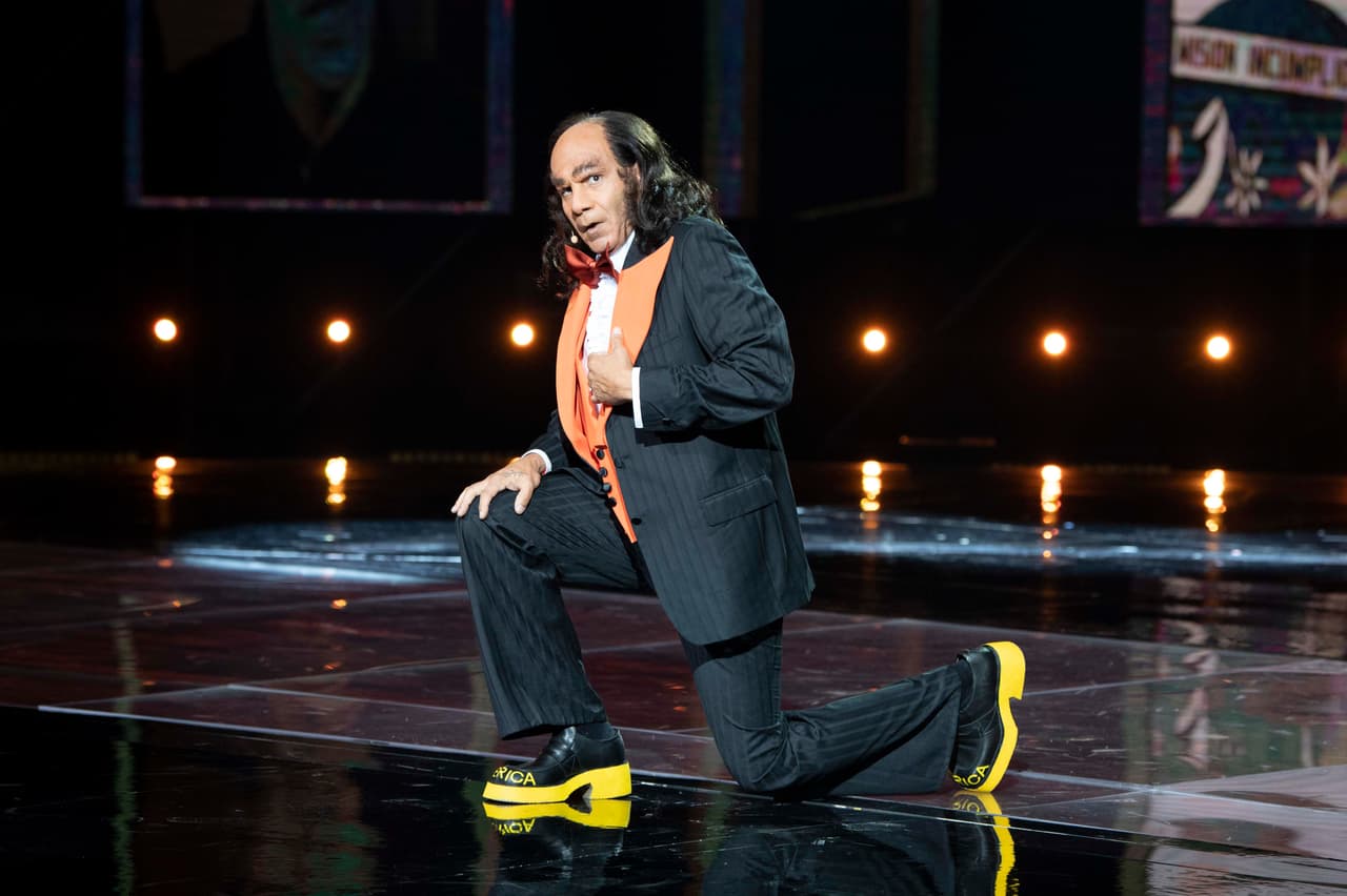 Manuel 'El Loco' Valdés cobró vida en el escenario justo en el día de su segundo aniversario luctuoso, lo cual fue considerado como un homenaje para uno de los cómicos más reconocidos de México.