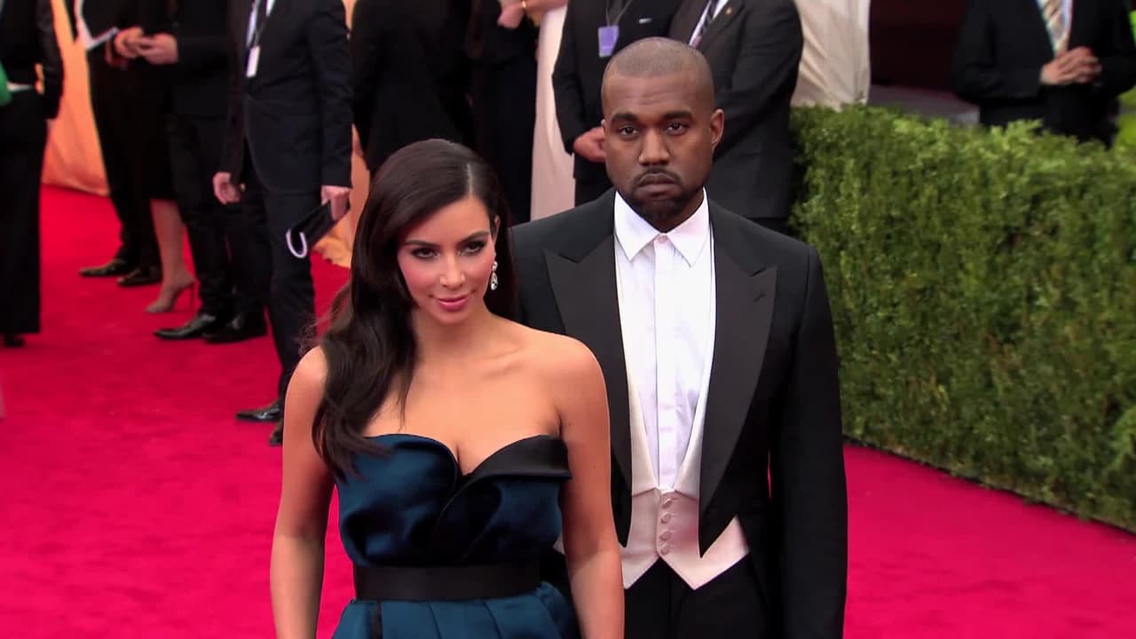 Kanye West quiere una escultura de Kim Kardashian desnuda