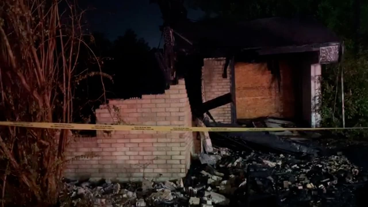 El segundo, en una iglesia ubicada en la cuadra 8000 de la calle St Louis.