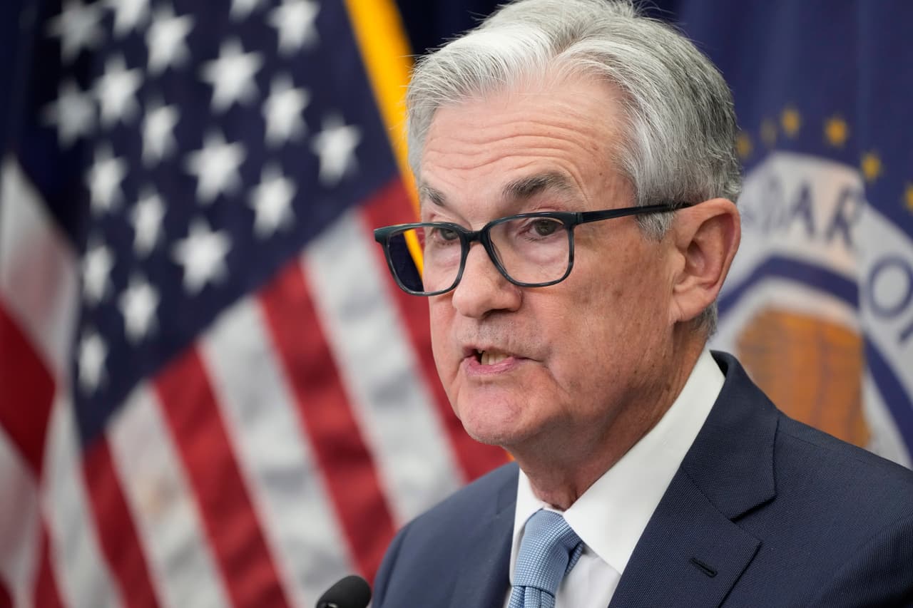 La Reserva Federal sube su tasa de interés un 0.5% y cierra un año de alzas agresivas para enfriar la inflación