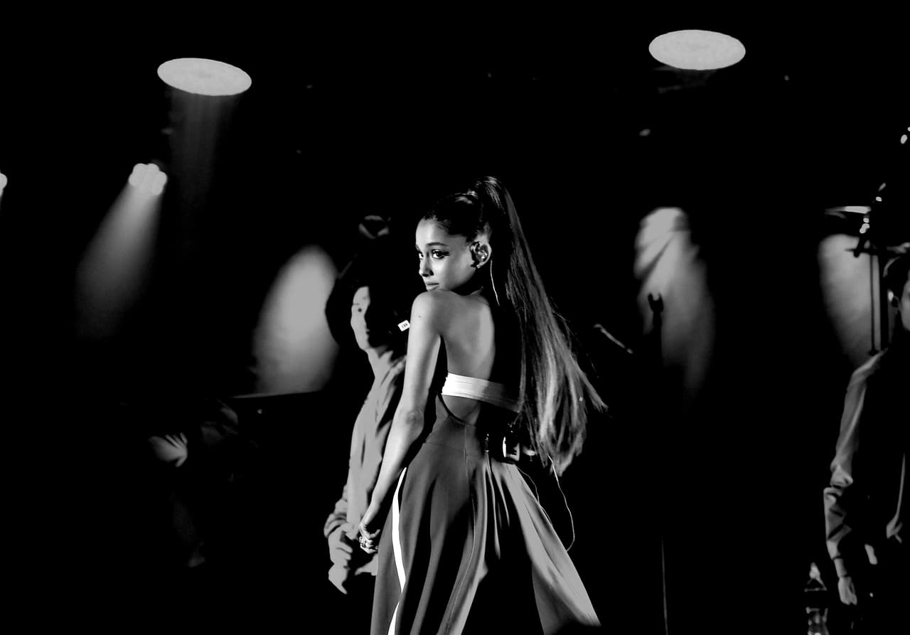 Ariana Grande vuelve a casa después del trágico atentado en Manchester 