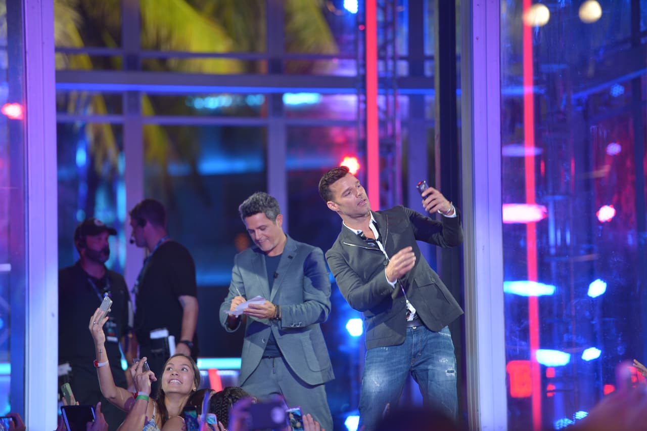 En este primer episodio fuimos testigos de jóvenes con mucho talento, otros con muchas ganas, historias conmovedoras y momentos divertidos con los jueces.