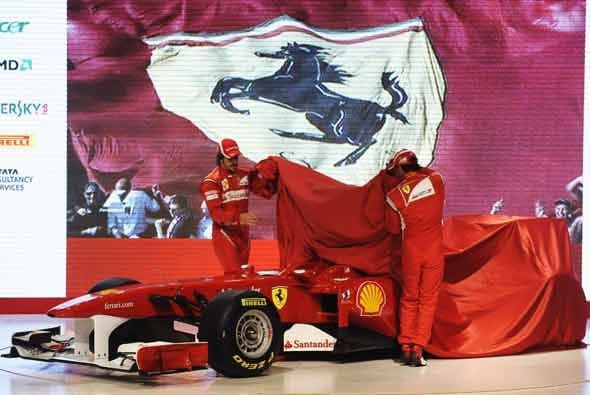 Tanto el español como el brasileño estuvieron presentes en el lanzamiento del nuevo bólido.