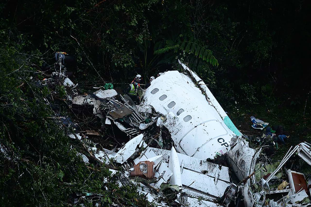 Detienen al director de la aerolínea LaMia tras el accidente que dejó 71 muertos en Colombia