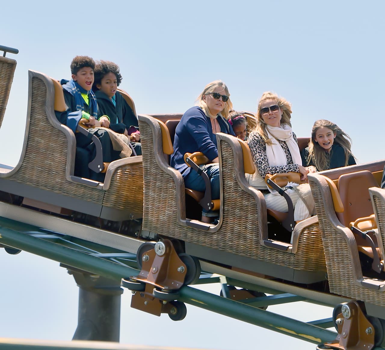 Ahí dentro, se la pasaron en los juegos de Harry Potter.