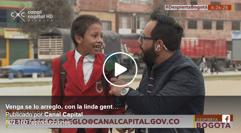 <b>El niño colombiano que abandona la entrevista para no llegar tarde al colegio</b>
<br>Daniel Santiago Diosa Pulido, un niño de 8 años de Bogotá, Colombia, se hizo famoso sin quererlo cuando iba hacia el colegio y se topó con un periodista. El reportero le pregunta por qué corre. 
<br>"Para el colegio, está ahí en la esquina", responde el pequeño. "
<br> —¿Va tarde o va bien?
<br> —¿Qué hora es?
<br> —Son las 6.25
<br> —¡Voy tarde!