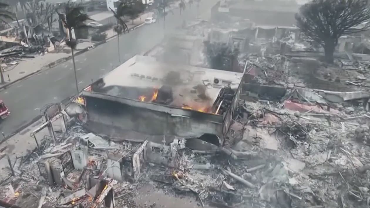 Aseguradoras cancelaron miles de pólizas de vivienda en California meses antes de los incendios