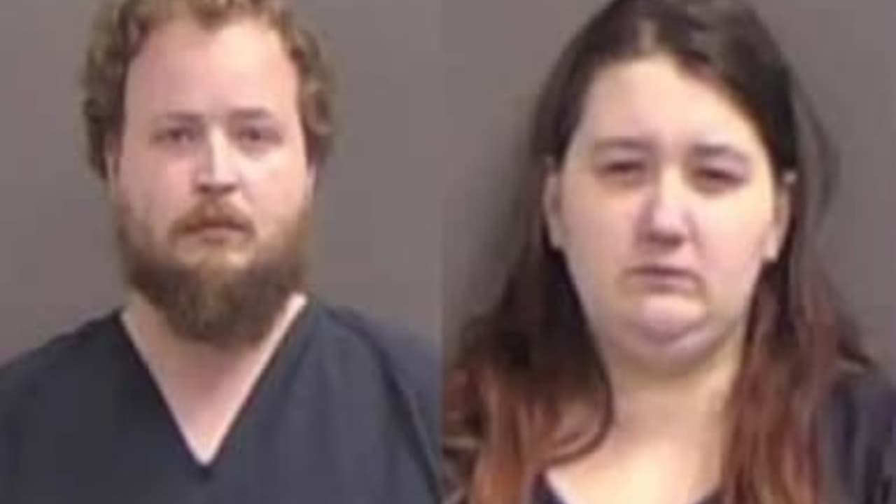 Sus padres le enseñaron a disparar: un niño de 6 años mata de un balazo a su hermana menor