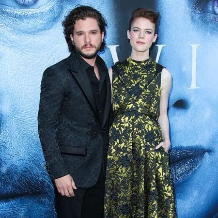 A través de un comunicado emitido en el diario The Times a finales de septiembre de 2017, los actores de la serie 'Game of Thrones' Kit Harington y Rose Leslie se comprometieron.