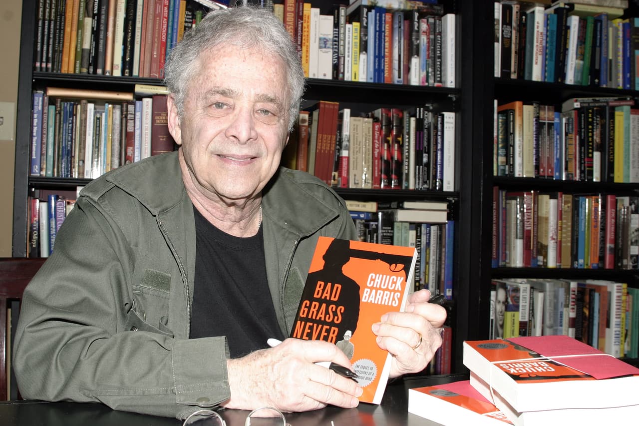 Chuck Barris, conductor de 'The Gong Show' y creador de concursos como 'The Dating Game' y 'The Newlywed Game', murió el 21 de marzo a los 87 años.
