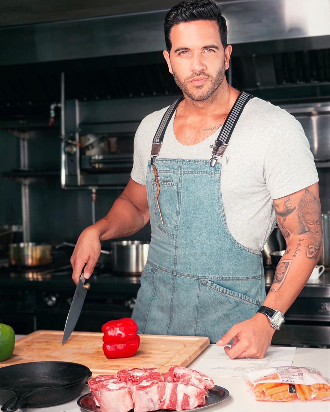 Aquí desde su cocina, Yisus compartió esta imagen en la que habla de la constancia y disciplina.