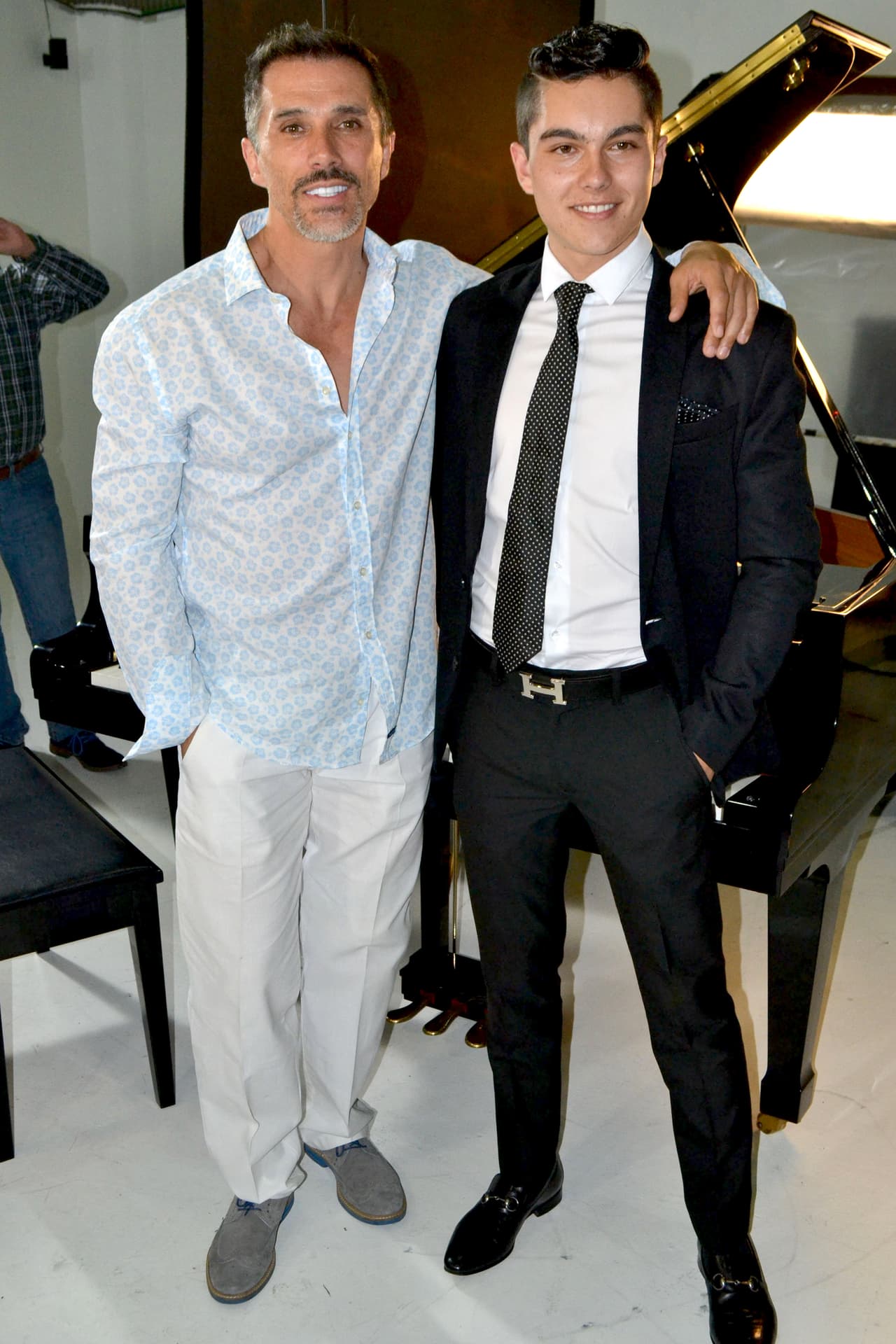 Sergio Mayer se mostró orgulloso del talento de su hijo como compositor.