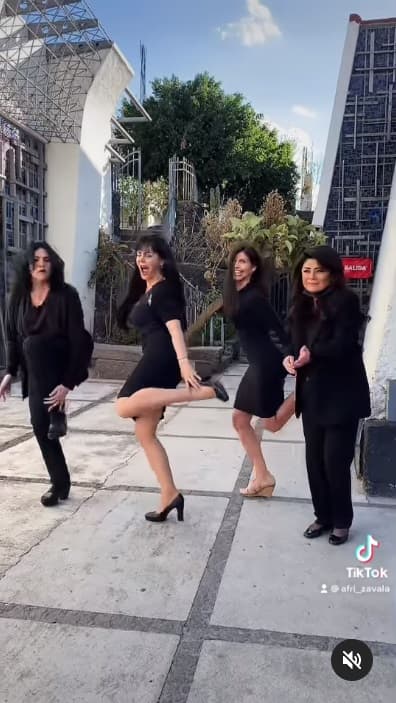 "Siempre voy a encontrar a alguien que me eche la mano y me ayude", agregó en cuanto a su presencia en ese tipo de plataformas.
<br>