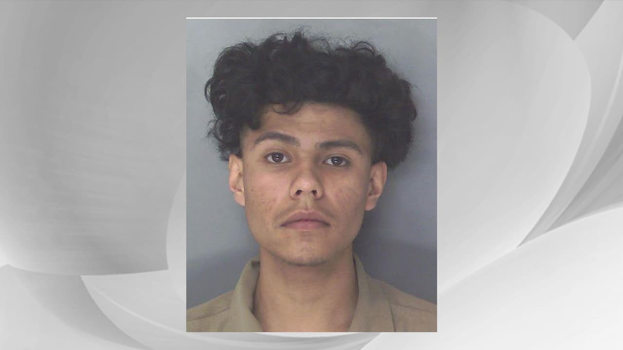 Acusan a adolescente hispano de Georgia de matar a otro tras pleito por videojuegos