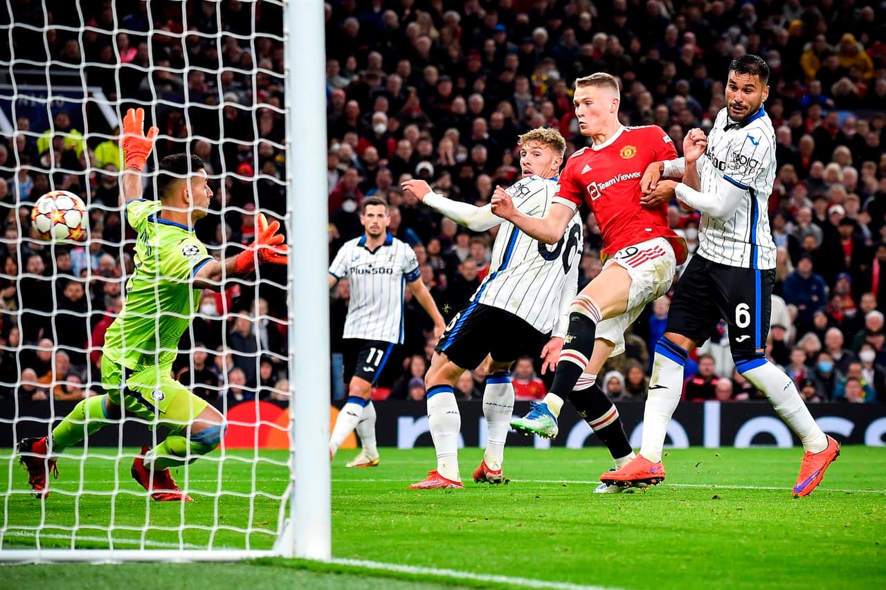 Manchester United remonta partido tras ir perdiendo por dos ante el Atalanta. Mario Pasalic y Merih Demiral le daban la ventaja a la visita durante la primera mitad del encuentro, pero Marcus Rashford, Harry Maguire y, por último, Cristiano Ronaldo, le dieron la victoria a los 'Red Devils' en la J3 de la Champions League.