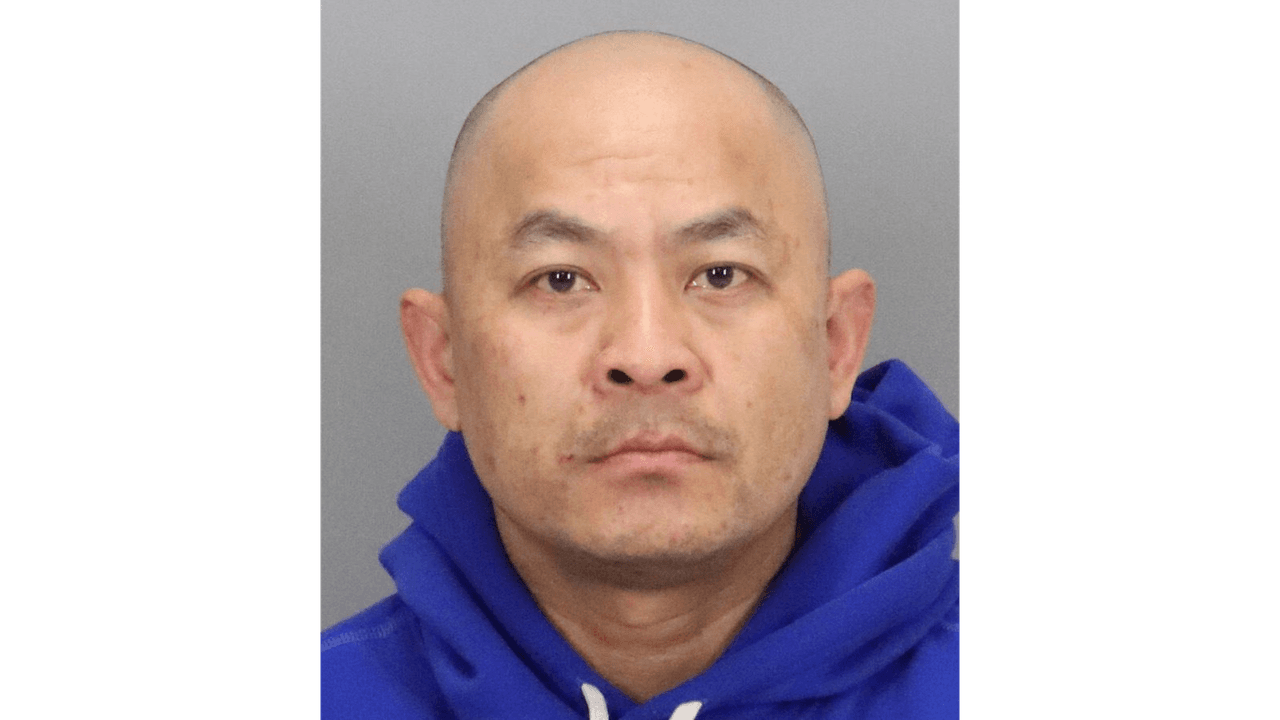 Chuong Ho fue identificado como el principal sospechoso detrás de la operación ilegal de casinos en San José. Según la policía, Ho es el autor intelectual criminal responsable de operar estos establecimientos clandestinos.