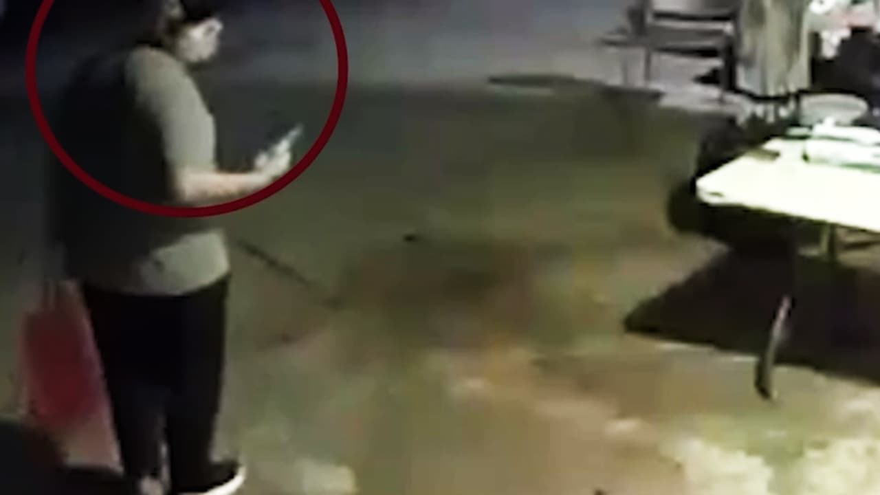 Familia de Atlanta pierde 30 mil dólares tras dos robos en su hogar; cámaras captan al ladrón