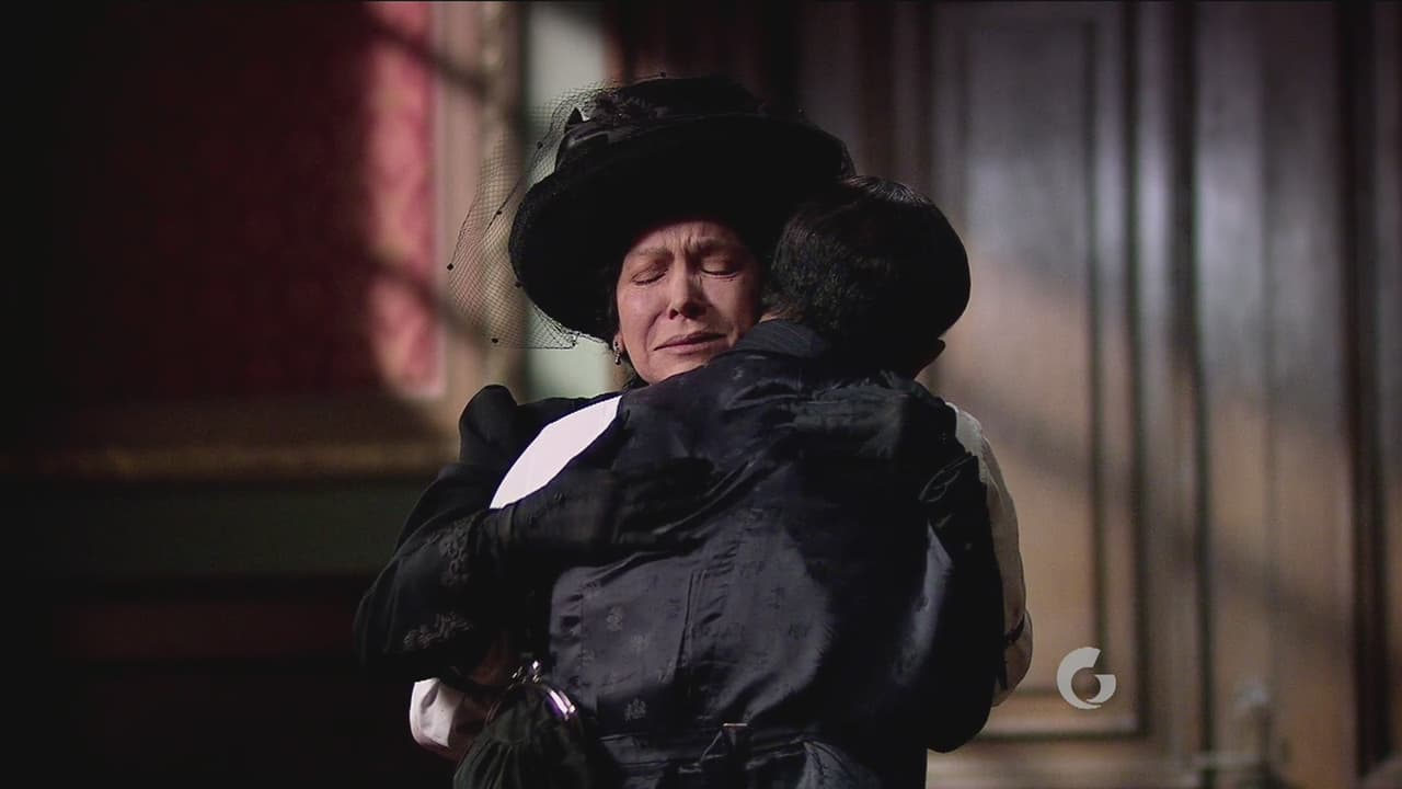 Asimismo, le informa que Gustavo fue asesinado.