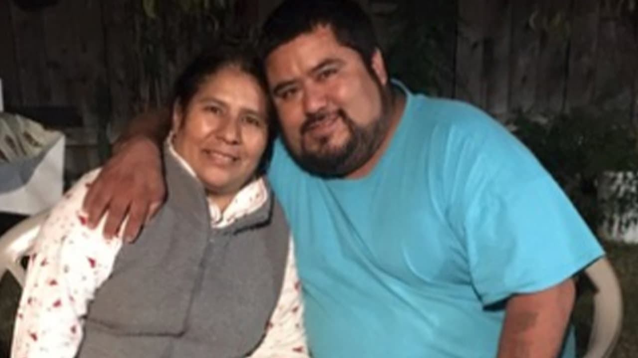 Muere por covid-19 un chico que esperaba su turno para la segunda dosis de la vacuna