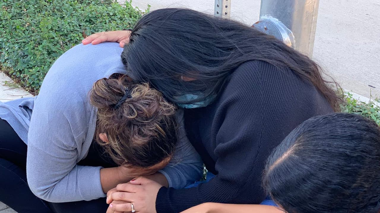 Alexander Granados es uno de los 
<a href="https://www.univision.com/local/houston-kxln/mueren-tres-personas-tras-colapsar-un-edificio-en-el-area-del-city-centre-al-oeste-de-houston">tres trabajadores </a>que murió tras el 
<a href="https://www.univision.com/local/houston-kxln/a-la-esposa-de-el-le-confirmaron-que-habia-fallecido-hombre-que-identifica-a-una-de-las-victimas-mortales-del-colapso-de-edificio-video">colapso parcial</a> de un edificio al oeste de Houston, de acuerdo con su familia.