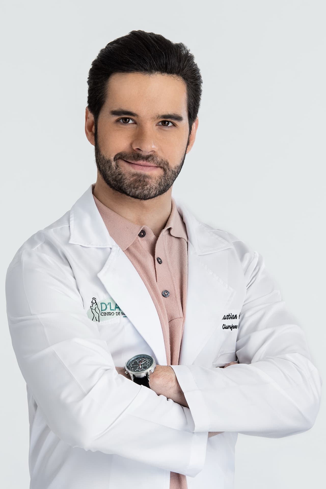 El 7 de noviembre pasado, Eleazar Gómez fue vinculado a proceso acusado por el delito de violencia familiar equiparada. El juez también le impuso la medida cautelar de prisión preventiva.