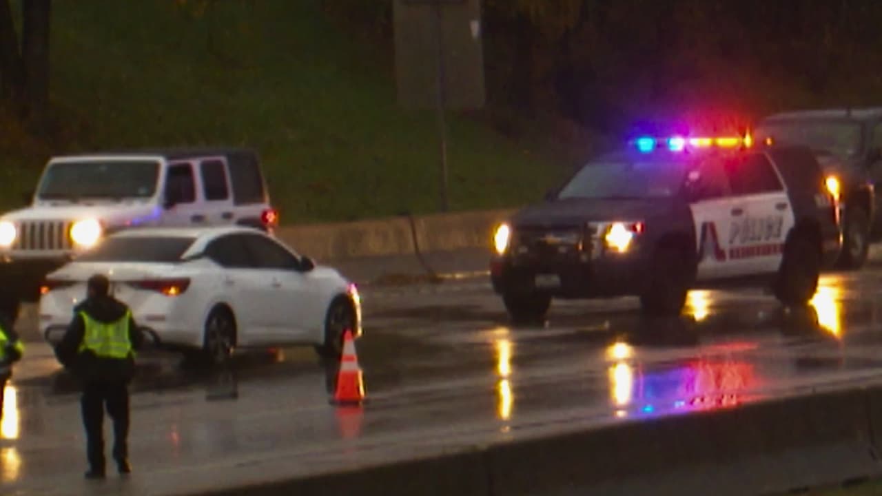 El incidente fue poco antes del amanecer en la I-30 en Arlington, lo que provocó retrasos en las autopistas.