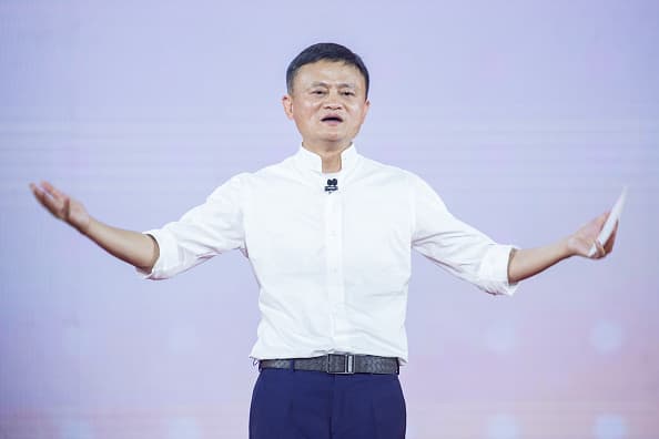 <b>5.- Jack Ma.-</b> Este empresario chino fundador de Alibaba Groupse coloca en el quinto lugar de la lista, repitiendo posición respecto al año pasado con el 4.9% de las preferencias. 
<br>