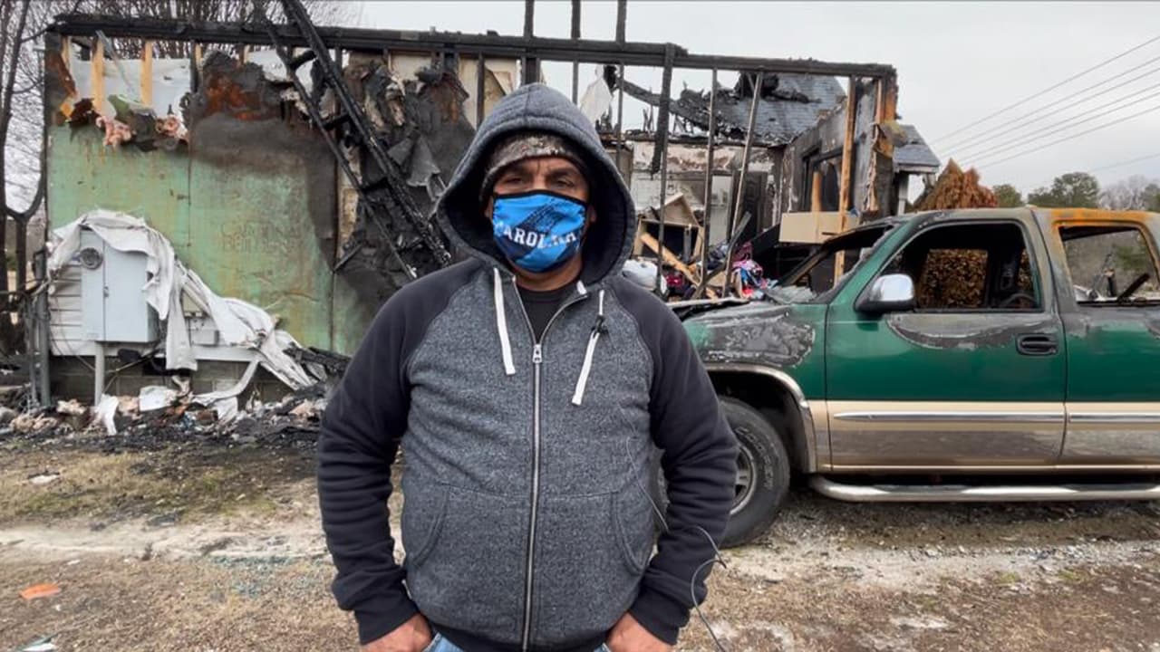 "20 años de trabajo": jardinero hispano lo pierde todo en un voraz incendio